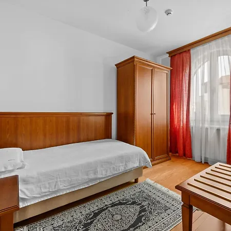 Apartament Armin *