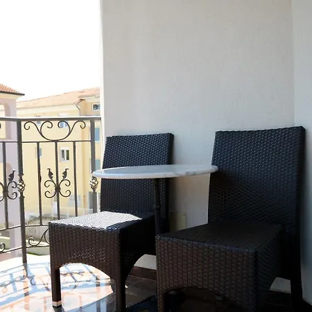 Apartament Armin *