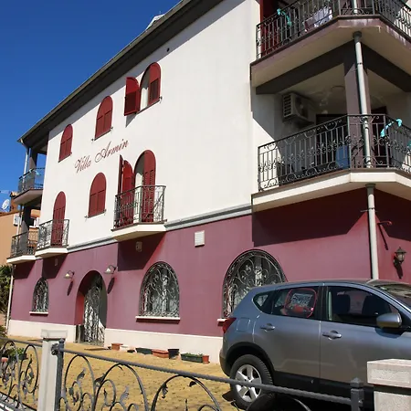 Apartament Armin *